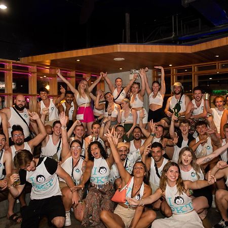 Mad Monkey Phuket Hostel Patong Εξωτερικό φωτογραφία