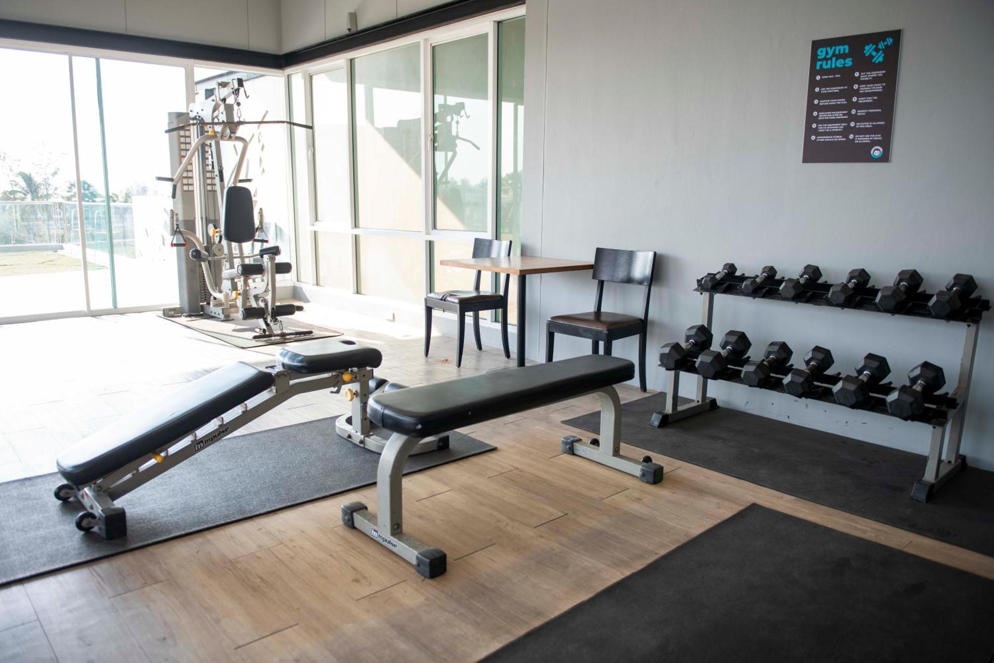 Mad Monkey Phuket Hostel Patong Εξωτερικό φωτογραφία